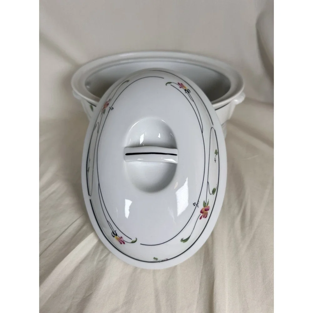 Savoir Vivre Spring Fantasy Covered Casserole Dish Japan Floral‎ Bake Serve 2 Qt